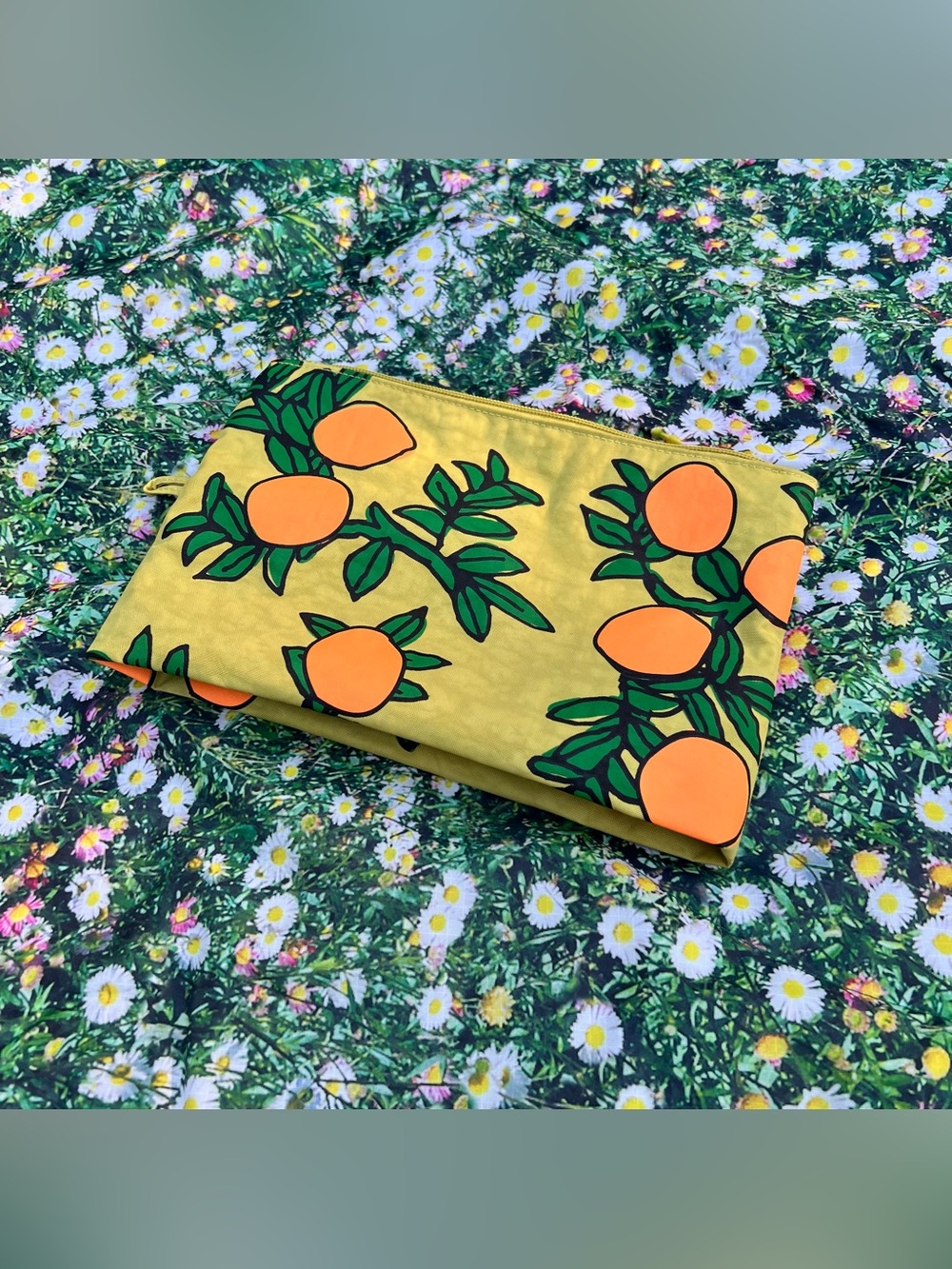 BAGGU Go Pouch Medium in Orange Trees Print NWOT